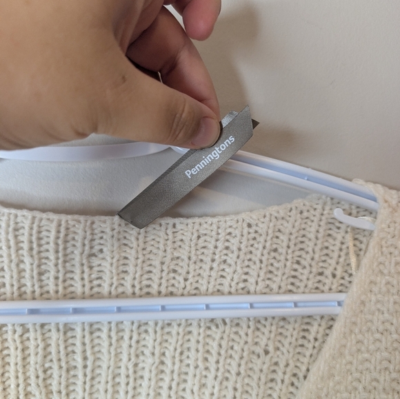 Penningtons Women’s 2XL Cream Knit V-Neck Oversized Sweater Poncho Style - Picture 4 of 11